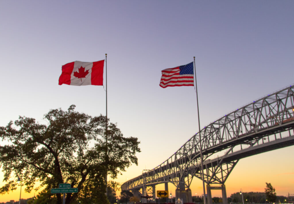 Canada USA border crossing over the bridge